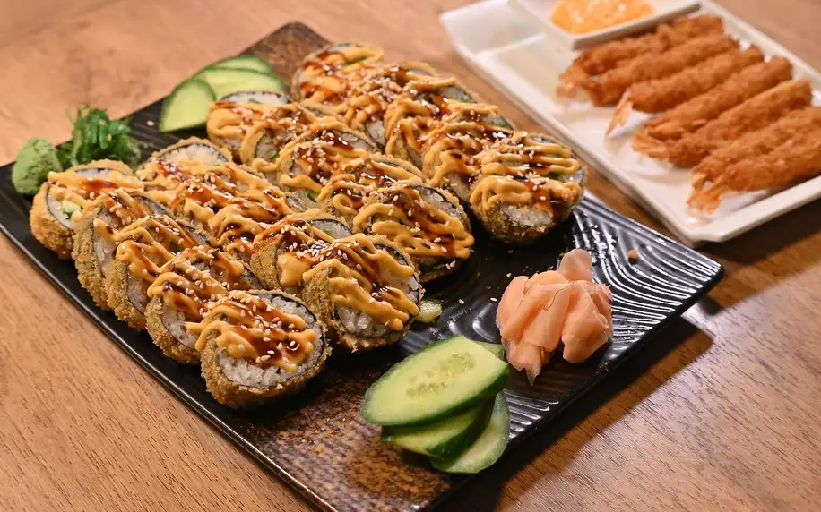 Set 24 ks smaženého sushi a krevety v tempuře