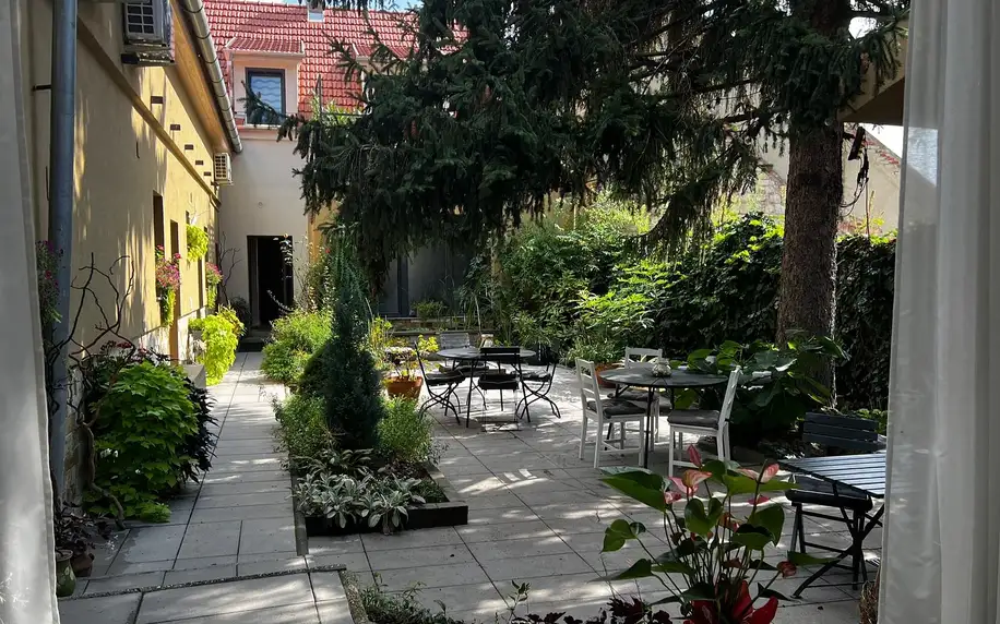 Pobyt v maďarském Egeru: Privátní wellness, snídaně i lahev vína
