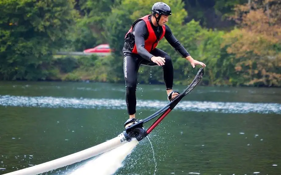 Super vodní adrenalin - dva zážitky v jeden den, Flyboard, Hoverboard nebo Jetpack
