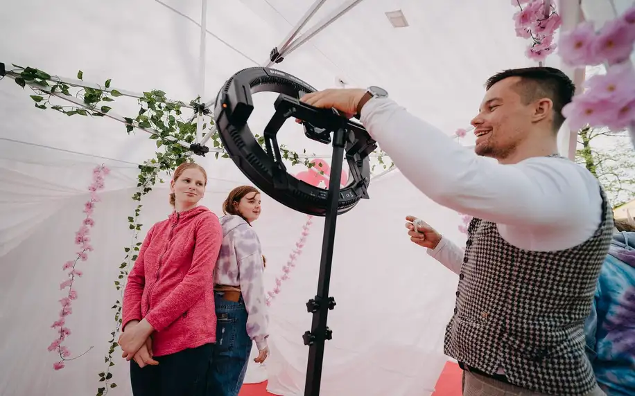 DERMACOL LOVE DAY: zábava a plná dárková taška