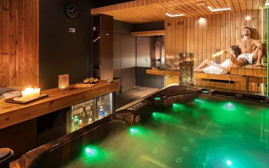 Soukromé spa Zima: sauna, vířivka a láhev dle výběru