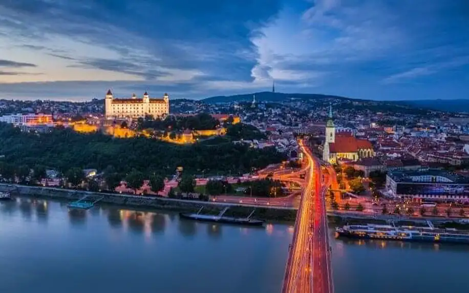 Slovensko: Bratislava 7 km od centra ve stylovém Hotelu Color *** se snídaněmi formou bufetu + WiFi zdarma