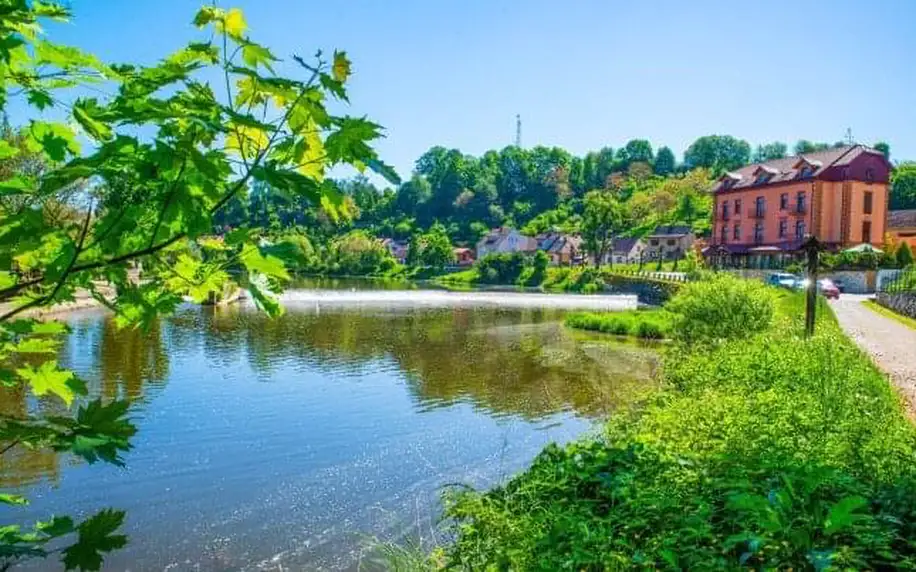 Jižní Čechy: Tábor v Hotelu Romantik Eleonora *** s polopenzí, konopnou koupelí Carun či sektem + překvapení