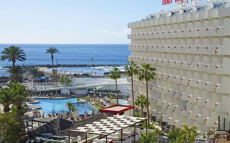 Alexandre Troya, Tenerife , Pokoj ekonomický, letecky, plná penze