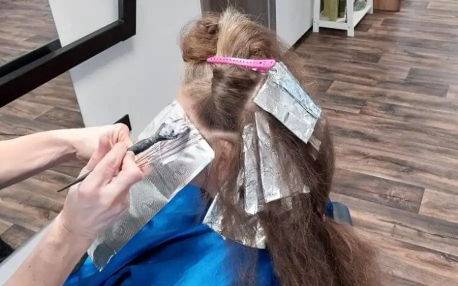Krásné vlasy: barvení i ošetření Malibu C vč. střihu