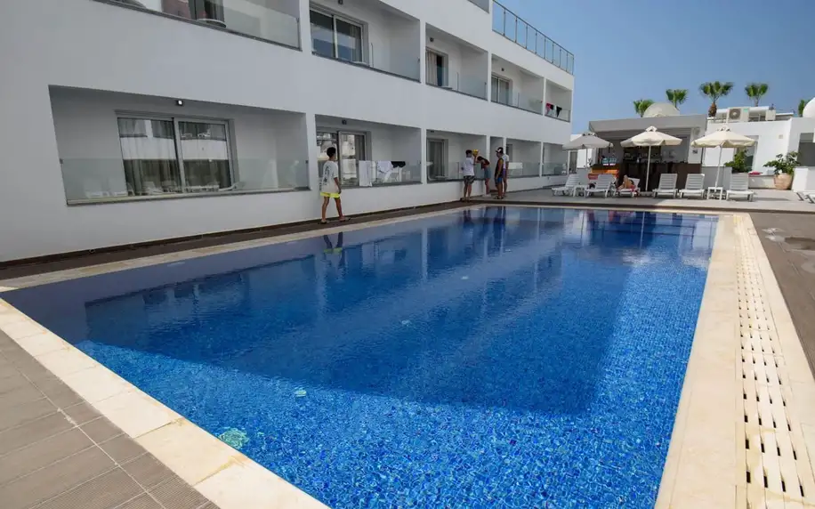Milea Hotel, Jižní Kypr, Dvoulůžkový pokoj Superior, letecky, snídaně v ceně
