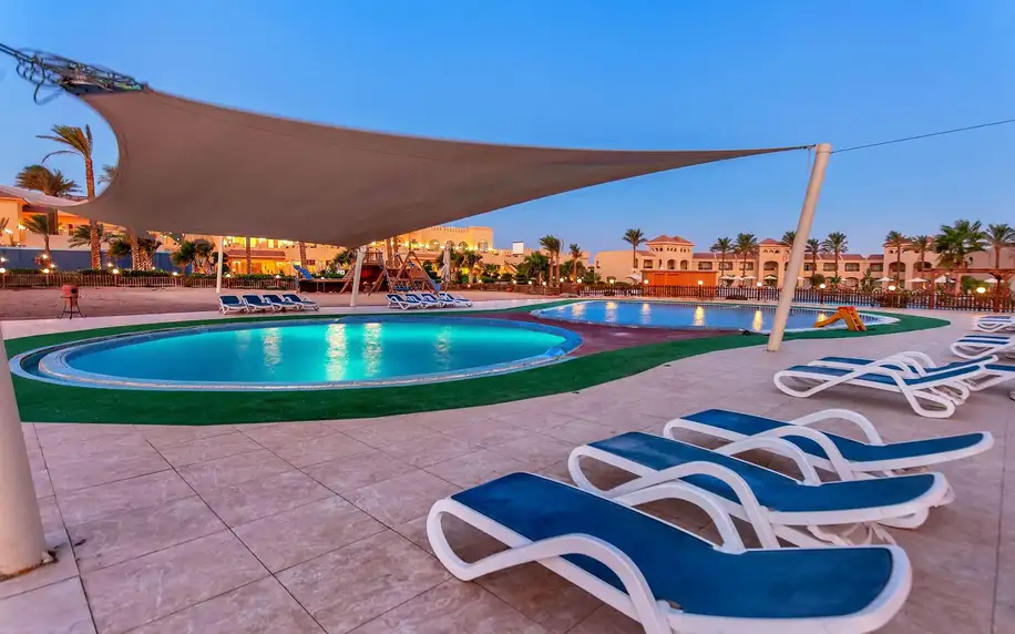 Cleopatra Luxury Resort Makadi Bay, Hurghada, Dvoulůžkový pokoj s výhledem na moře, letecky, polopenze