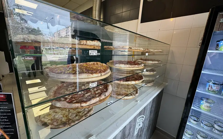 1 nebo 2 neapolské pizzy jako z Itálie