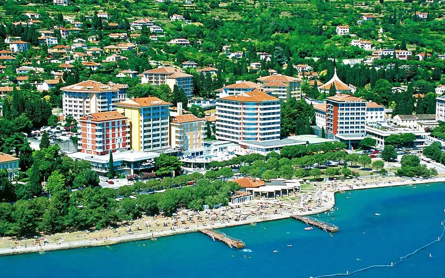 Portorož: 4* hotel s jídlem a pláží, děti zdarma