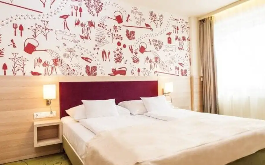 Hévíz a Balaton: Kolping Hotel Spa & Family Resort **** s polopenzí, rodinnými lázněmi a vyžitím pro děti