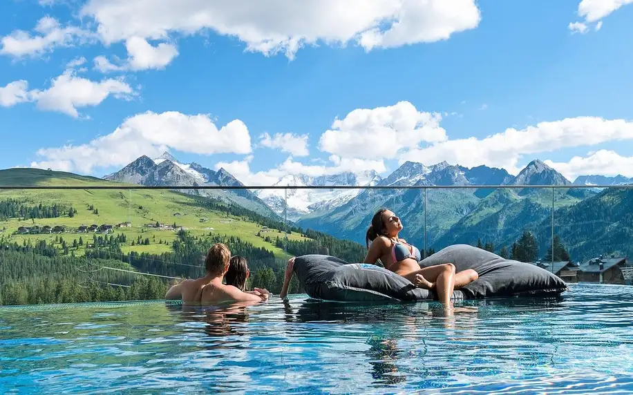 Zillertal: wellness pobyt s polopenzí i infinity pool