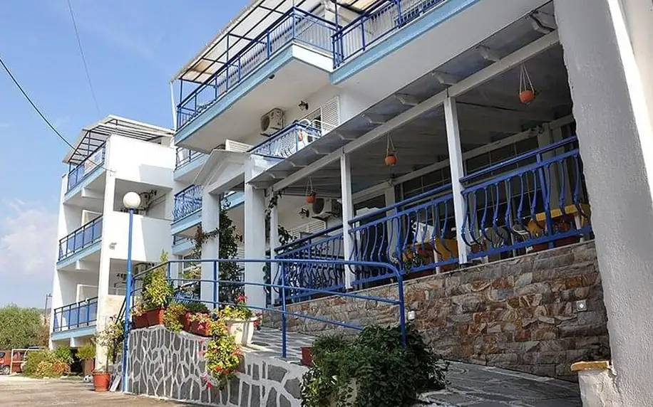 Thassos letecky: Apartmánový dům Marialena s bazénem, bez stravy nebo se snídaní