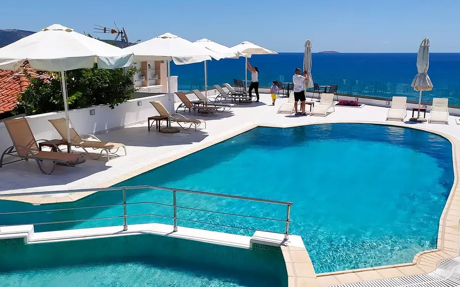 Letecky na ostrov Thassos: Hotel Antonios*** s bazénem