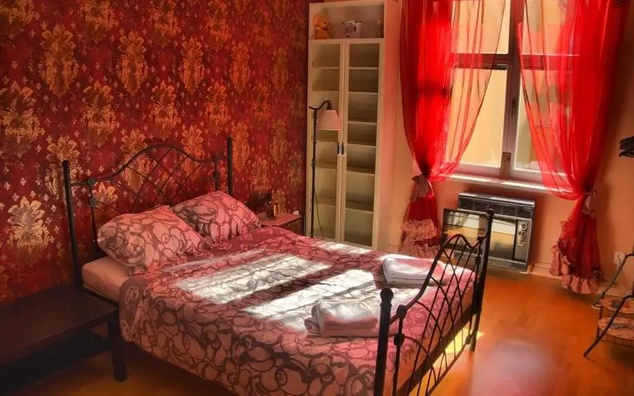 Praha: Stela's Apartments - Vysehrad s možností vířivky na pokoji