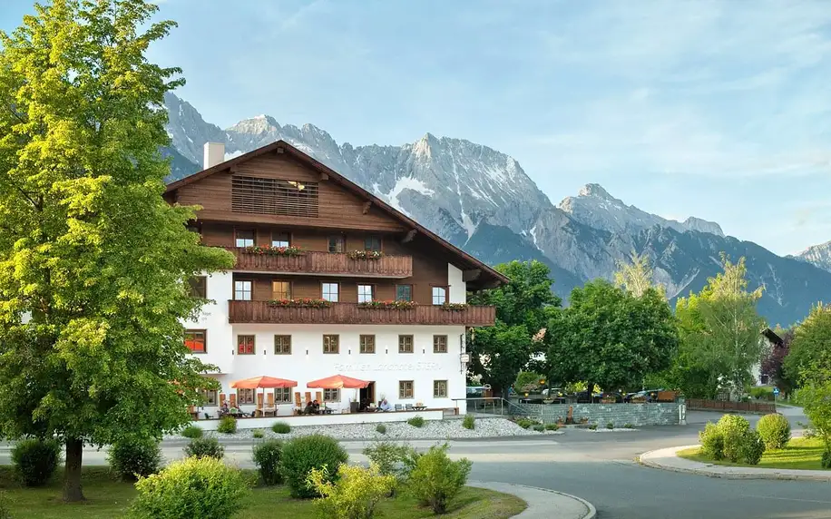 Rakouské Alpy: polopenze, bazén, sauna i dětský klub