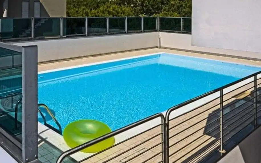 Benátsko: Bibione jen 2 minuty od pláže v Hotelu Olimpia *** se snídaní/polopenzí, bazénem a animacemi + slevy