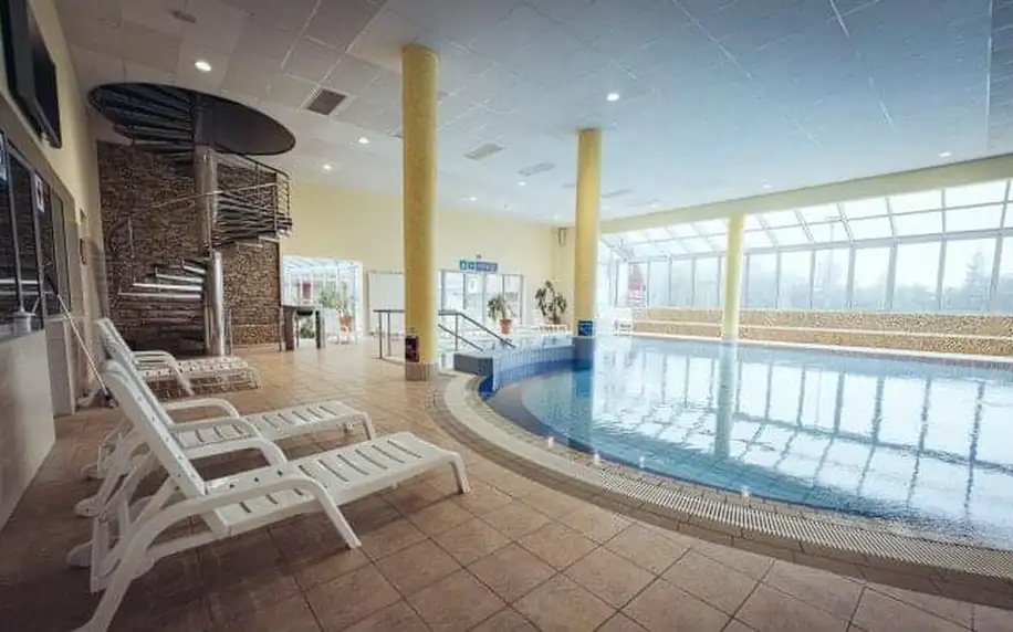Slovinsko ve Wellness & Spa Hotelu Bolfenk **** s polopenzí, neomezeným vstupem do bazénu a welcome drinkem