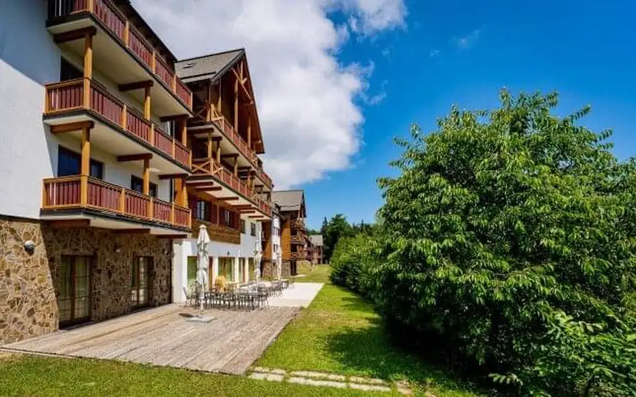 Slovinsko: Pobyt nedaleko Mariboru ve Forest Hotelu Videc *** s polopenzí, welcome drinkem a bazénem neomezeně