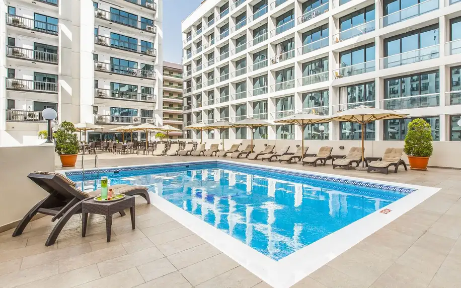 Golden Sands Hotel Apartments, Dubaj, Apartament, letecky, plná penze