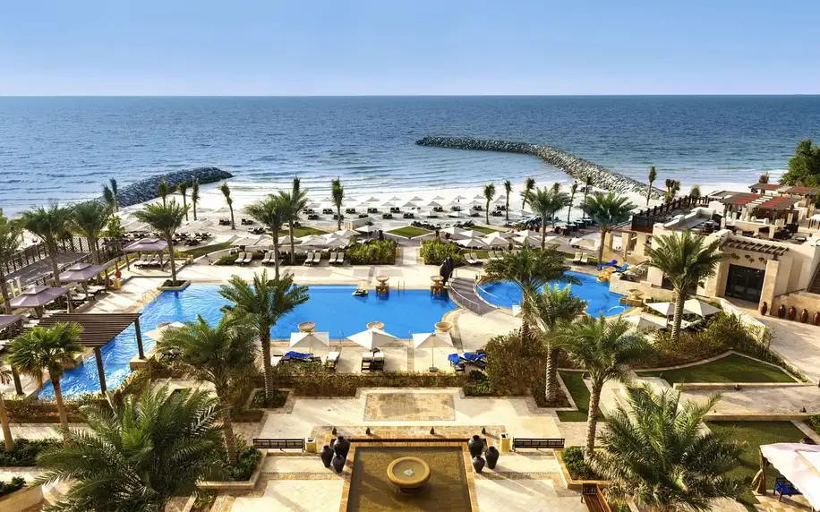 Ajman Saray, A Luxury Collection Resort, Ajman, Dvoulůžkový pokoj Deluxe s výhledem na moře, letecky, snídaně v ceně