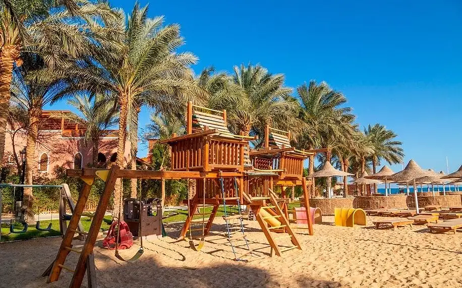 Egypt: 4* hotel na pláži, bazén, all inclusive i let