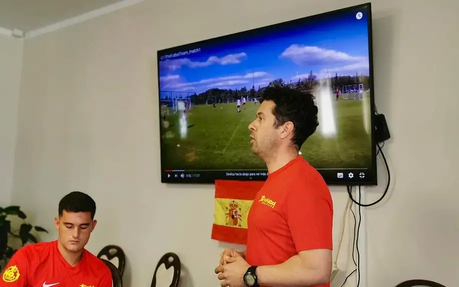 Španělský fotbalový kemp: trenéři s praxí v FC Barcelona či Realu Madrid
