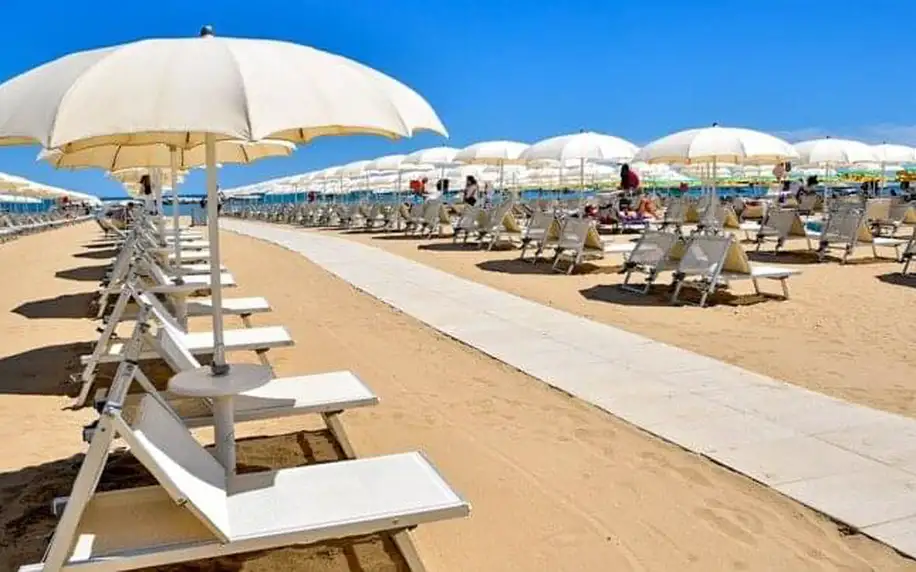 Itálie blízko pláže v Club Hotelu Residence *** s all inclusive stravou a nápoji, bazénem a vířivkou + animace