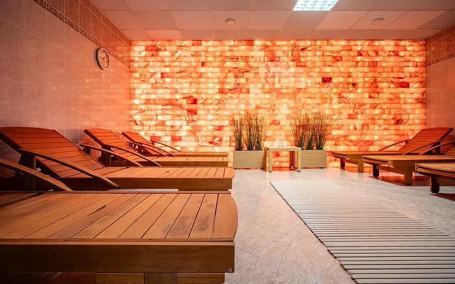 Relaxační pobyt s wellness, masáží a polopenzí v hotelu Adamantino u Luhačovické přehrady