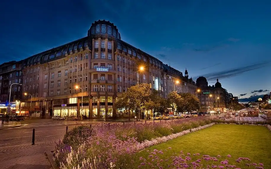 Praha a okolí: EA Hotel Rokoko