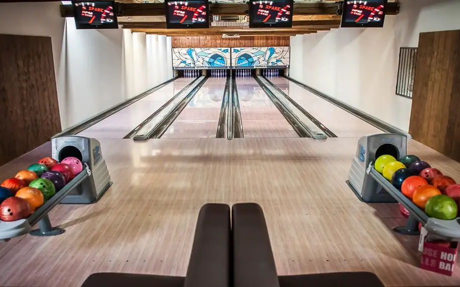 Hodina aktivní zábavy: bowling až pro 6 hráčů