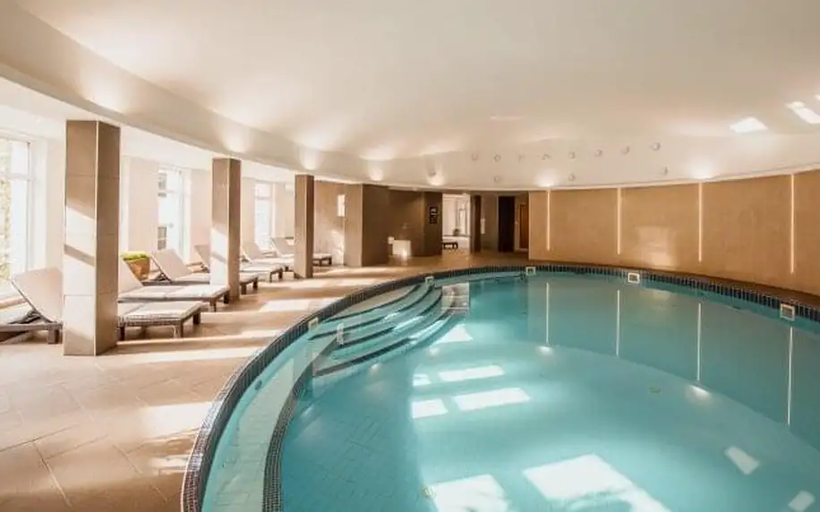 Slovensko: Donovaly ve Šport Hotelu *** s polopenzí, neomezeným wellness s bazény a 4 saunami + fitness