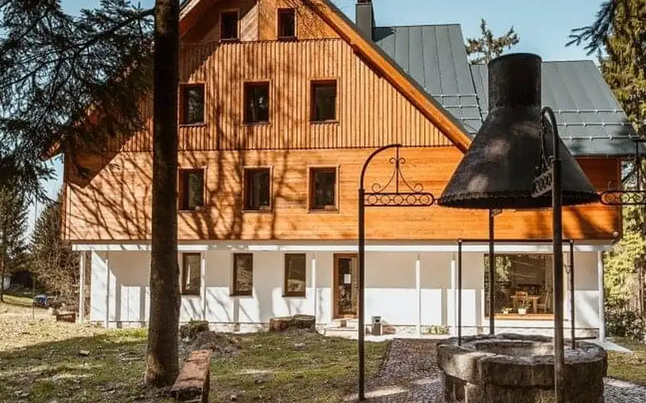 Jizerské hory nedaleko Jablonce nad Nisou: Apartmány Vesna se snídaněmi a privátní saunou či vířivkou