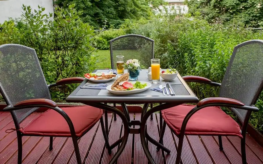 Exkluzivní apartmánový hotel v centru Budapešti s terasou a snídaní 2 dny / 1 noc, 2 osoby, snídaně