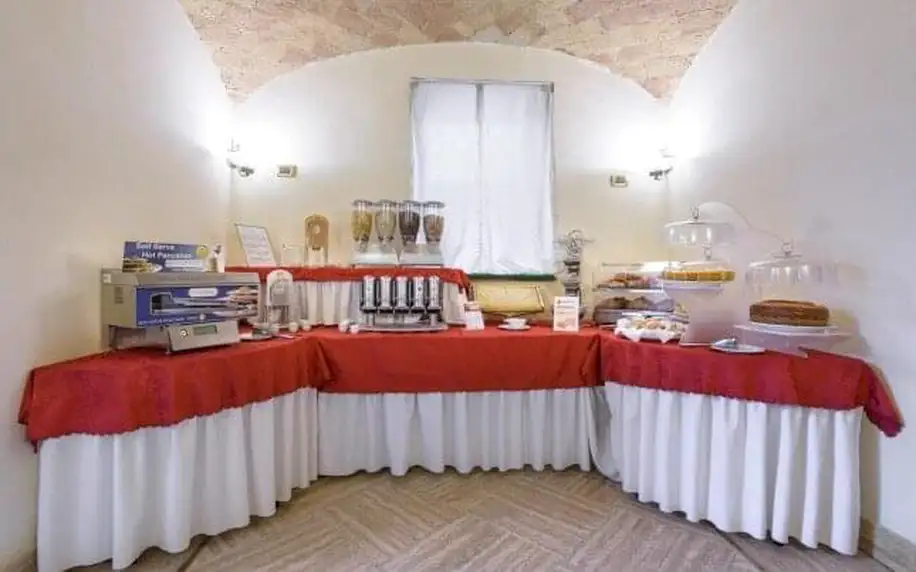 Pobyt blízko památek v historickém centru Říma v luxusním Gambrinus Hotelu **** s bufetovou snídaní