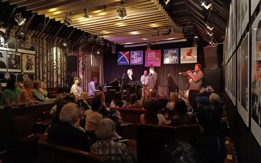 Živý koncert v nejstarším jazzovém a divadelním klubu