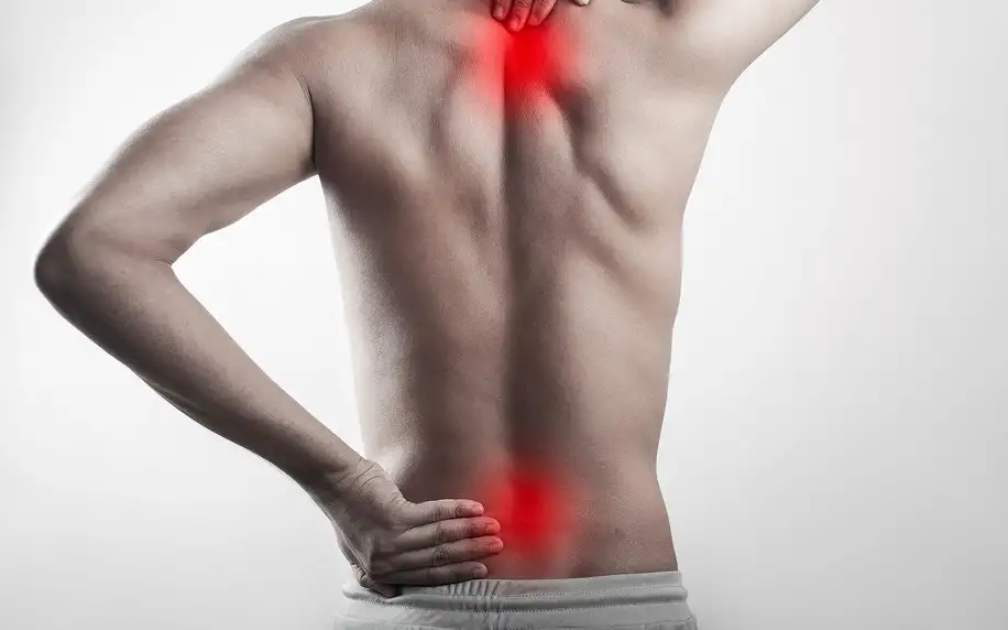 Intenzivní andulační masáž zad: rychlá úleva od bolesti