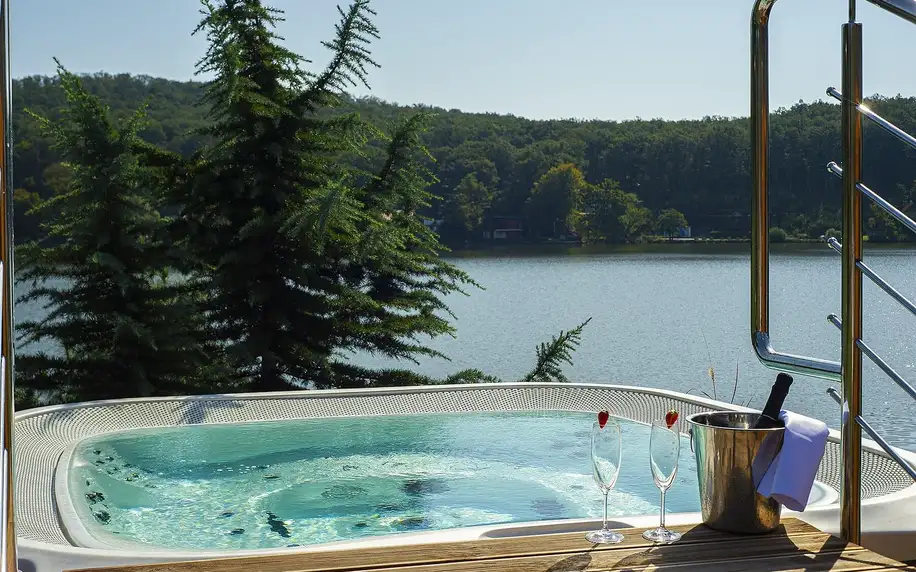 Wellness pobyt u Vinianského jezera: polopenze i relax