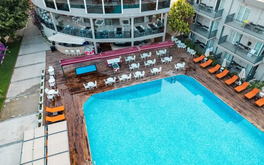 Bodrum Beach Resort, Egejská riviéra, Dvoulůžkový pokoj s patrovou postelí, letecky, snídaně v ceně