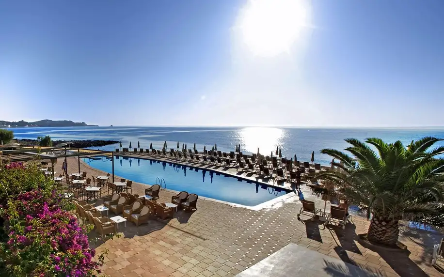 Grupotel Aguait Resort & Spa, Mallorca, Dvoulůžkový pokoj s výhledem na moře, letecky, polopenze