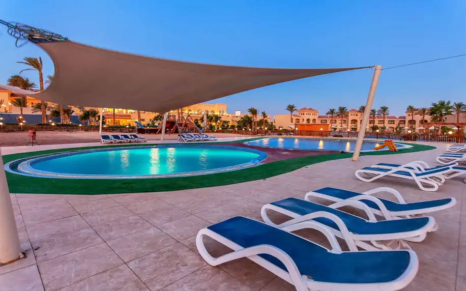 Cleopatra Luxury Resort Makadi Bay, Hurghada, Dvoulůžkový pokoj s výhledem na moře, letecky, polopenze