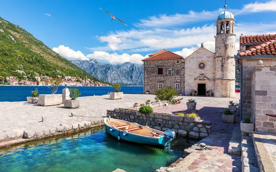 Černá Hora letecky na 8 dnů, snídaně v ceně