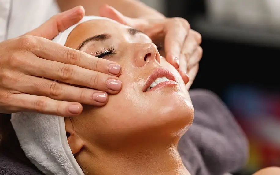 Kosmetika s obličejovou masáží: lymfatická i japonská