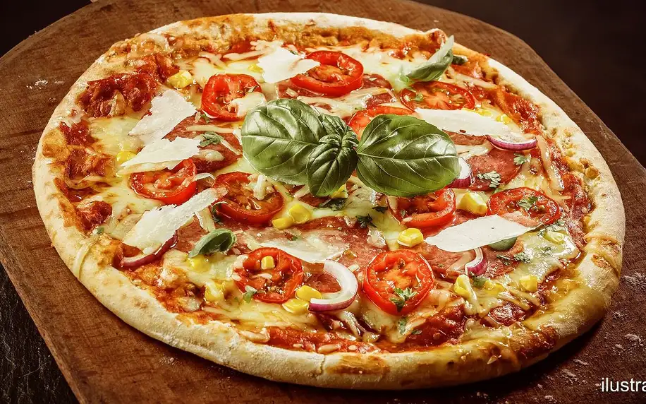 Čtvrtina pizzy o průměru 40 cm podle výběru