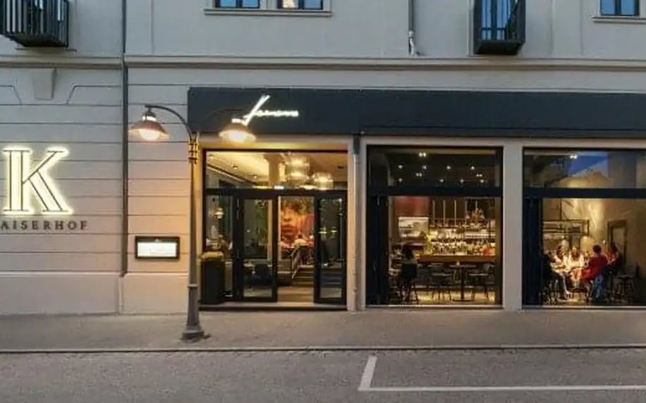 Německo poblíž Bodamského jezera: Pobyt v designovém Hotelu Kaiserhof Ravensburg se snídaní + výhled na město