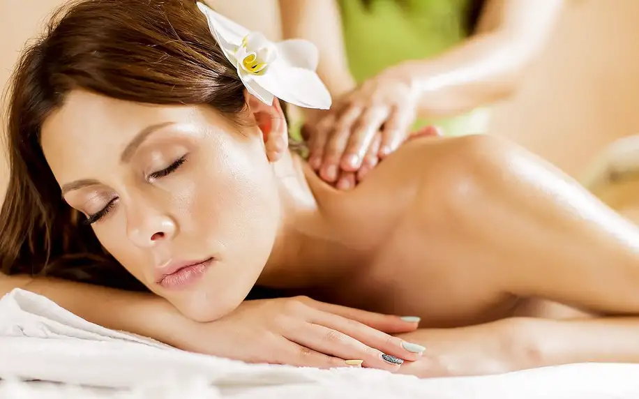 Relaxační Bali masáž či jávská masáž proti bolesti těla