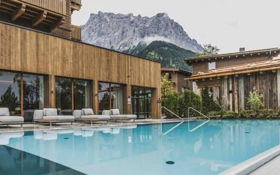 Tyrolské Alpy: Bergresort Zugspitze Ehrwald by ALPS RESORTS **** s neomezeným wellness, fitness a snídaní
