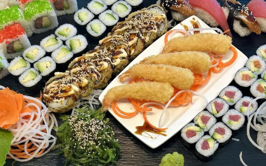 Sushi sety: 38-71 ks s okurkou, lososem i krevetami