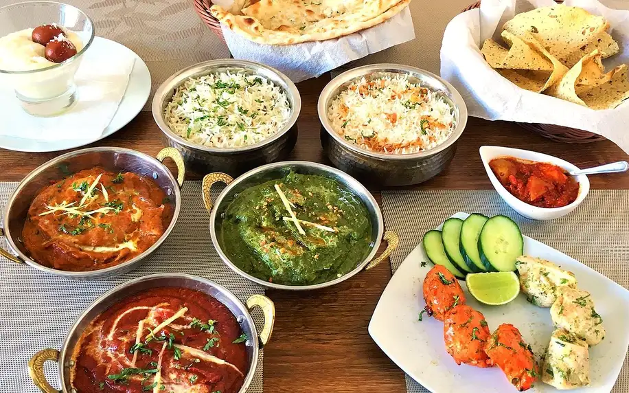 Indické menu pro dva: masové nebo vegetariánské
