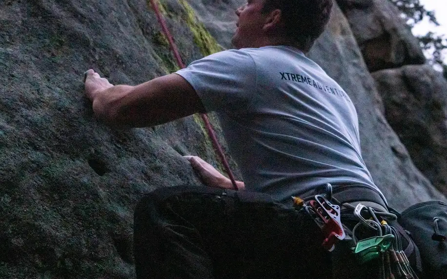 Kurz skalního lezení: seznamovací či komplexní