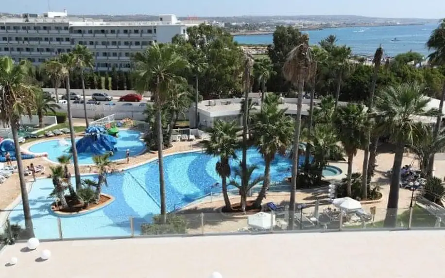 Dome Beach Hotel Resort, Kypr